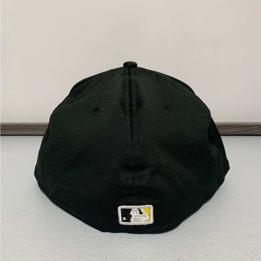 New Era Pittsburgh Pirates 2023 Clubhouse MLB 59FIFTY Fitted Hat/Cap-Size 8 NWT - Picture 3 of 10